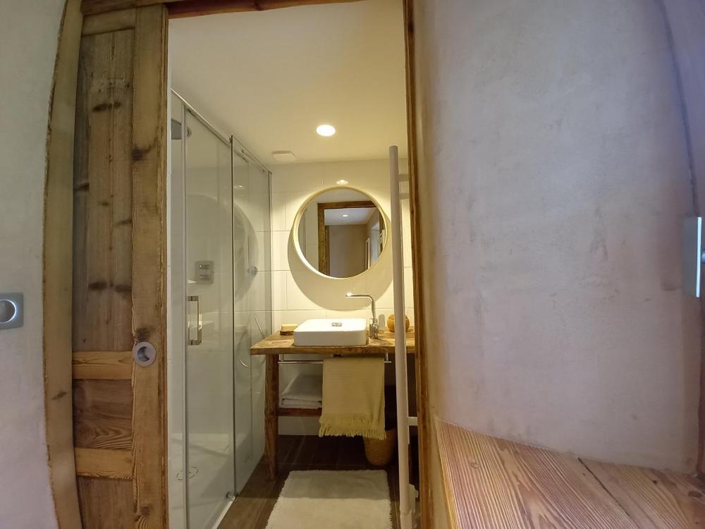 Maisonnette Grand Confort Dans Village De Montagne ! *
